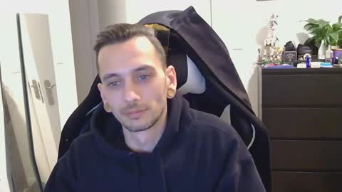 georgek0011 online show from 11-20-25, 03:39