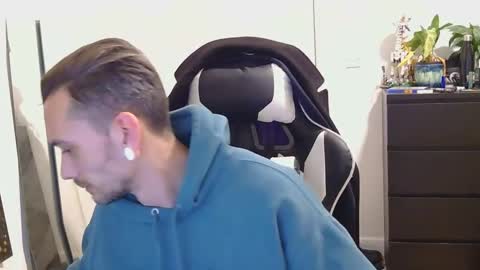 georgek0011 online show from 11-24-25, 01:05