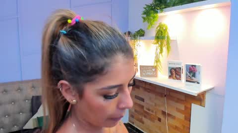 Georgina Coule online show from 01-28-25, 06:17