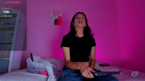 GEORGINA FERRI online show from 09-26-25, 05:17