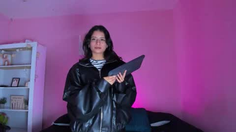 GEORGINA FERRI online show from 12-01-25, 05:18