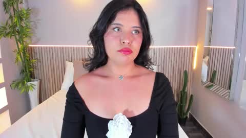 GeorginaReyes  online show from 09-15-25, 10:54
