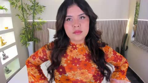 GeorginaReyes  online show from 06-06-26, 10:47