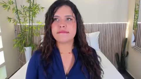 GeorginaReyes  online show from 06-10-26, 10:41
