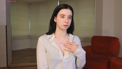 My name is Kelly online show from 10-11-25, 03:17