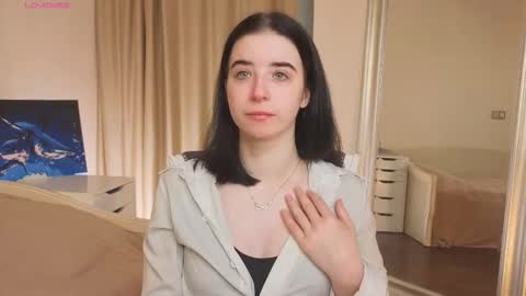 My name is Kelly online show from 11-03-25, 03:08