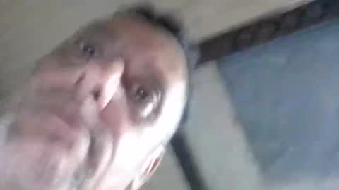 Snapshot of geovannyfuentes235 chatting on 10-31-25, 11:11 geovannyfuentes235 online show from 10-31-25, 11:11