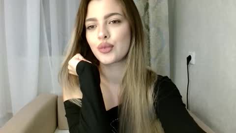 Snapshot of gerda_bloempje chatting on 10-16-25, 12:22 Gerda online show from 10-16-25, 12:22