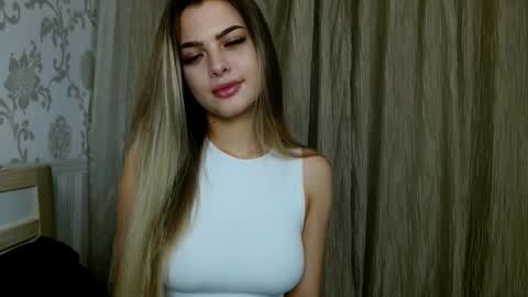 Snapshot of gerda_bloempje chatting on 11-14-25, 09:41 Gerda online show from 11-14-25, 09:41