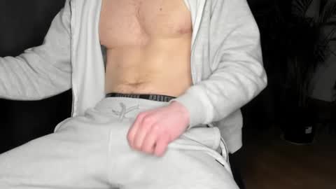 Snapshot of germanmike1997 chatting on 12-23-24, 06:16 germanmike1997 online show from 12-23-24, 06:16