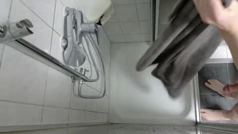 Snapshot of germinator33 chatting on 11-24-25, 02:50 germinator33 online show from 11-24-25, 02:50