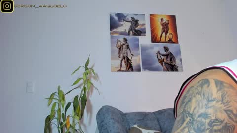 Snapshot of gersonzt chatting on 04-26-26, 03:59 Im Gersonzt online show from 04-26-26, 03:59