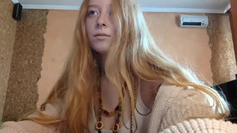 Snapshot of gertrudisturbe chatting on 04-10-26, 04:39 Kate online show from 04-10-26, 04:39