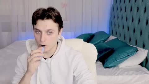 Alex online show from 10-12-25, 08:46