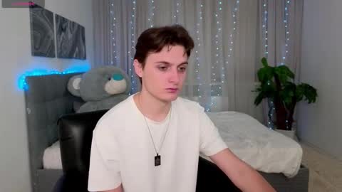 Alex online show from 10-21-25, 09:32