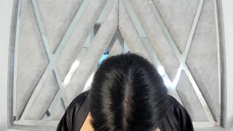 Danna Astrom online show from 02-05-25, 04:48