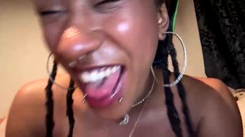 Snapshot of ghastgirlt_t chatting on 10-27-25, 03:54 ghastgirlt_t online show from 10-27-25, 03:54