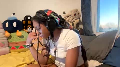 Snapshot of ghastgirlt_t chatting on 10-30-25, 11:05 ghastgirlt_t online show from 10-30-25, 11:05