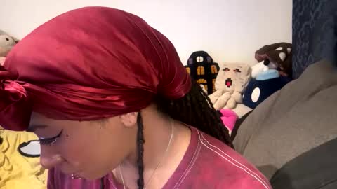 Snapshot of ghastgirlt_t chatting on 11-28-25, 02:14 ghastgirlt_t online show from 11-28-25, 02:14