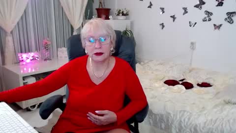 Snapshot of ghertrudequeen chatting on 10-04-25, 03:37 Ghertrudequeen online show from 10-04-25, 03:37