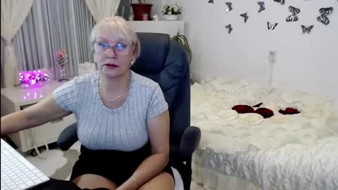 Snapshot of ghertrudequeen chatting on 10-06-25, 03:04 Ghertrudequeen online show from 10-06-25, 03:04