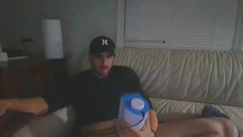 Snapshot of ghomps88 chatting on 12-04-24, 11:19 Gee online show from 12-04-24, 11:19