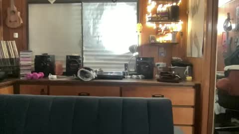 Snapshot of ghostboygbc chatting on 10-01-25, 06:19 ghostboygbc online show from 10-01-25, 06:19