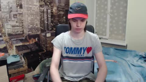 Snapshot of ghostfacefriends chatting on 12-04-25, 11:13 Fedya online show from 12-04-25, 11:13