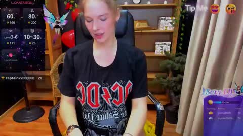 Sweety online show from 02-25-25, 09:24