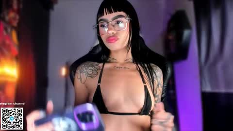 Snapshot of ghostlydolll chatting on 12-17-25, 05:30 Sara online show from 12-17-25, 05:30