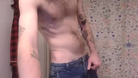 Snapshot of ghostofmd chatting on 11-17-25, 02:23 Ghost online show from 11-17-25, 02:23