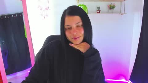 giaaaa   online show from 04-26-26, 11:35