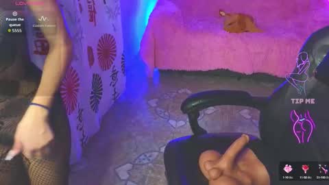 gia_flame_ online show from 10-04-25, 03:37