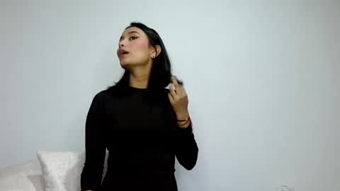 Gia Lee online show from 09-27-25, 02:16