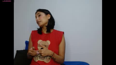 Gia Lee online show from 10-23-25, 12:32