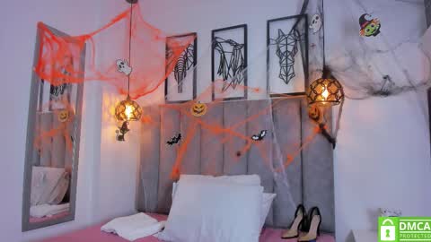 Snapshot of gia_scott chatting on 10-22-25, 09:03 Darlliny online show from 10-22-25, 09:03