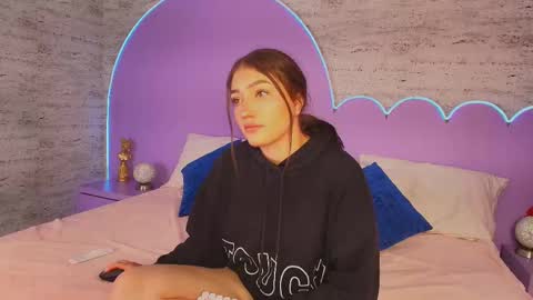 Gia online show from 03-12-26, 07:31