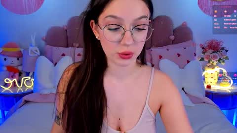 Gia online show from 03-03-26, 01:39