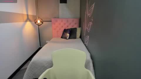 G I A  FOX online show from 12-27-24, 11:50