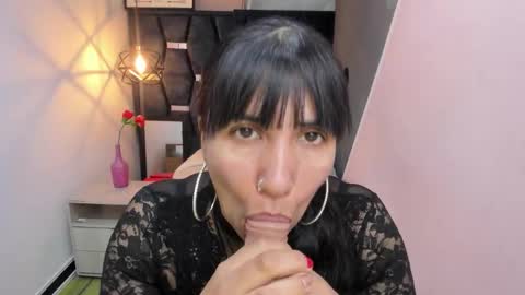 G I A  FOX online show from 11-08-25, 02:06