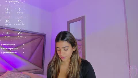 Snapshot of giafu chatting on 05-19-26, 12:49 Gia online show from 05-19-26, 12:49