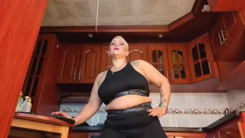   online show from 09-12-25, 01:22