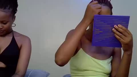 Snapshot of gianna_012 chatting on 09-23-25, 02:42 ENNY online show from 09-23-25, 02:42