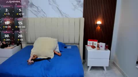 G I A N N A  online show from 10-11-25, 07:23