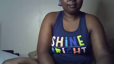 Giannah online show from 11-13-25, 03:38