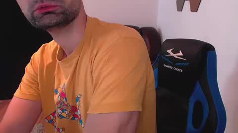 Snapshot of gianni_lion chatting on 10-15-25, 10:26 Gianni online show from 10-15-25, 10:26