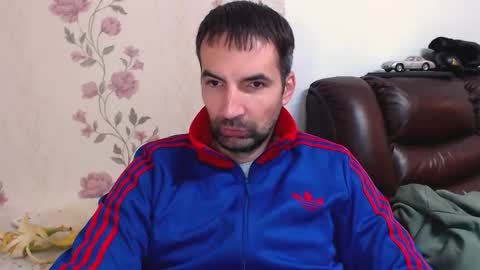 Gianni online show from 11-16-25, 01:17