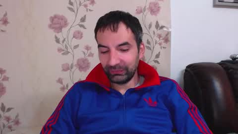 Gianni online show from 11-18-25, 02:43