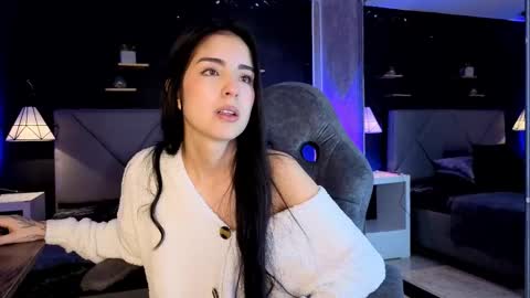 Snapshot of giapearl2 chatting on 11-30-25, 07:51 Gia online show from 11-30-25, 07:51