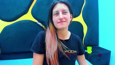 GiaRoussel online show from 02-25-25, 05:15